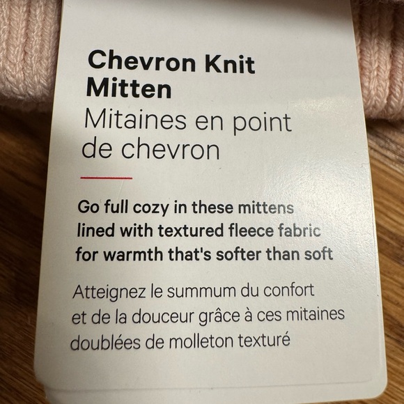 Lululemon Chevron knit mitten - Picture 8 of 9
